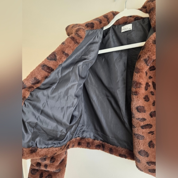Madison & Berkeley Brown Leopard Print Faux Fur Jacket - Picture 6 of 13